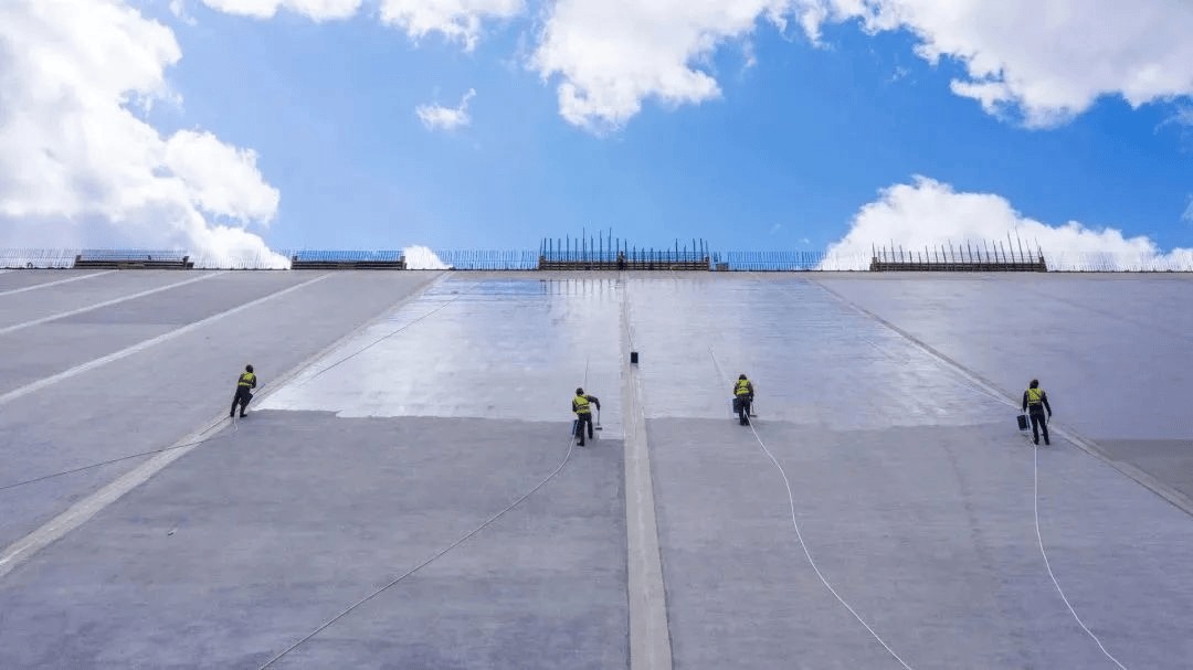 Large concrete water infrastructure project